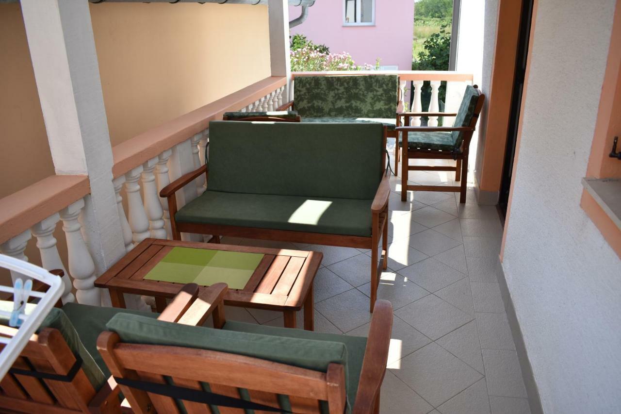 Apartman Nin-Dodo Exterior photo
